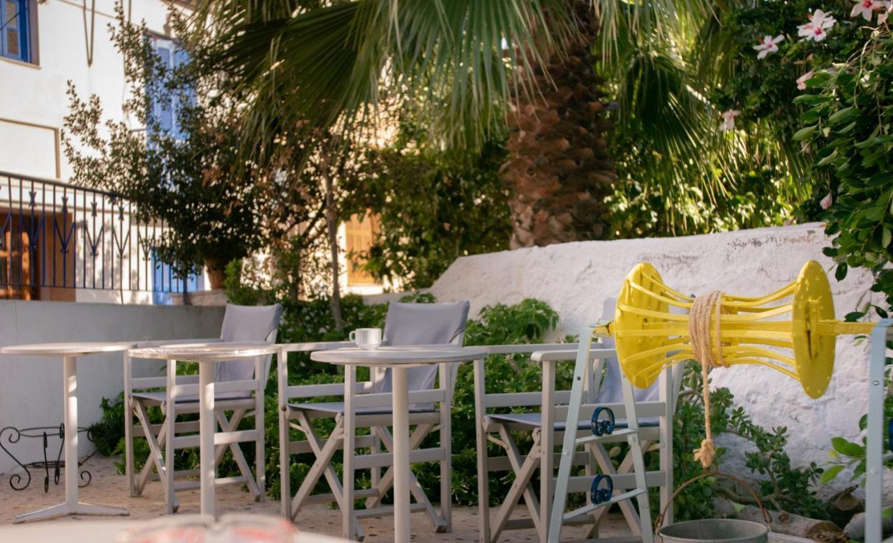 Aphrodite Art Hotel Aegina Екстериор снимка