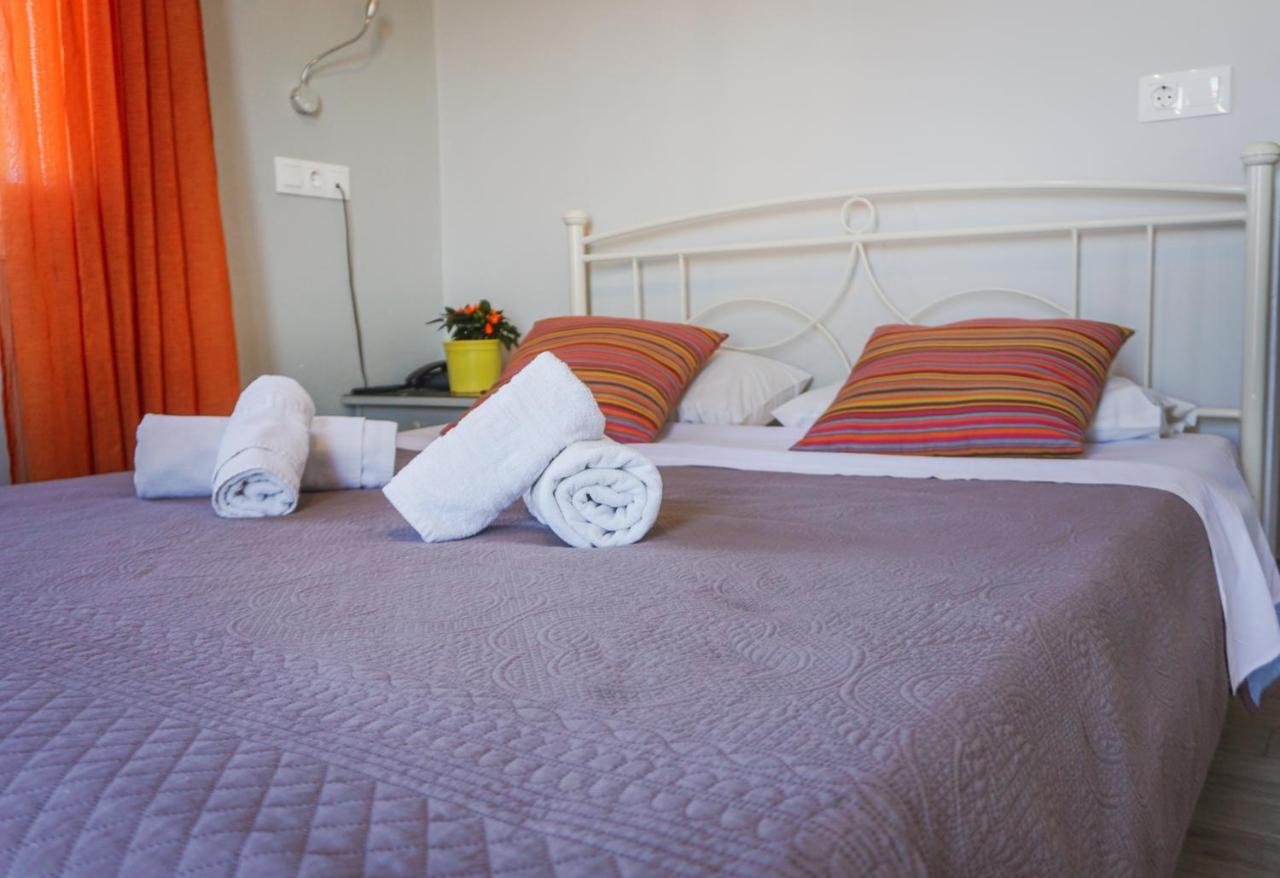 Aphrodite Art Hotel Aegina Екстериор снимка