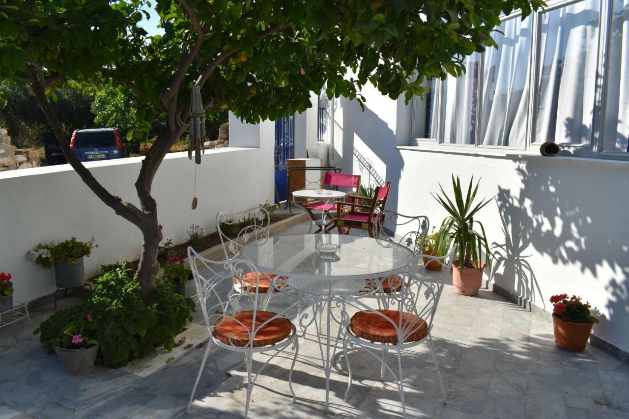 Aphrodite Art Hotel Aegina Екстериор снимка